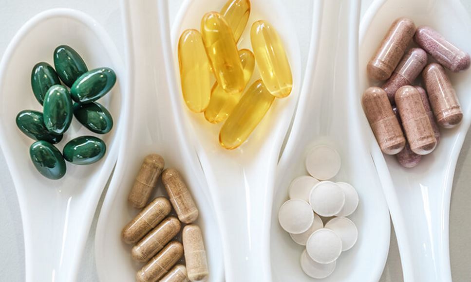 supplements in spoons